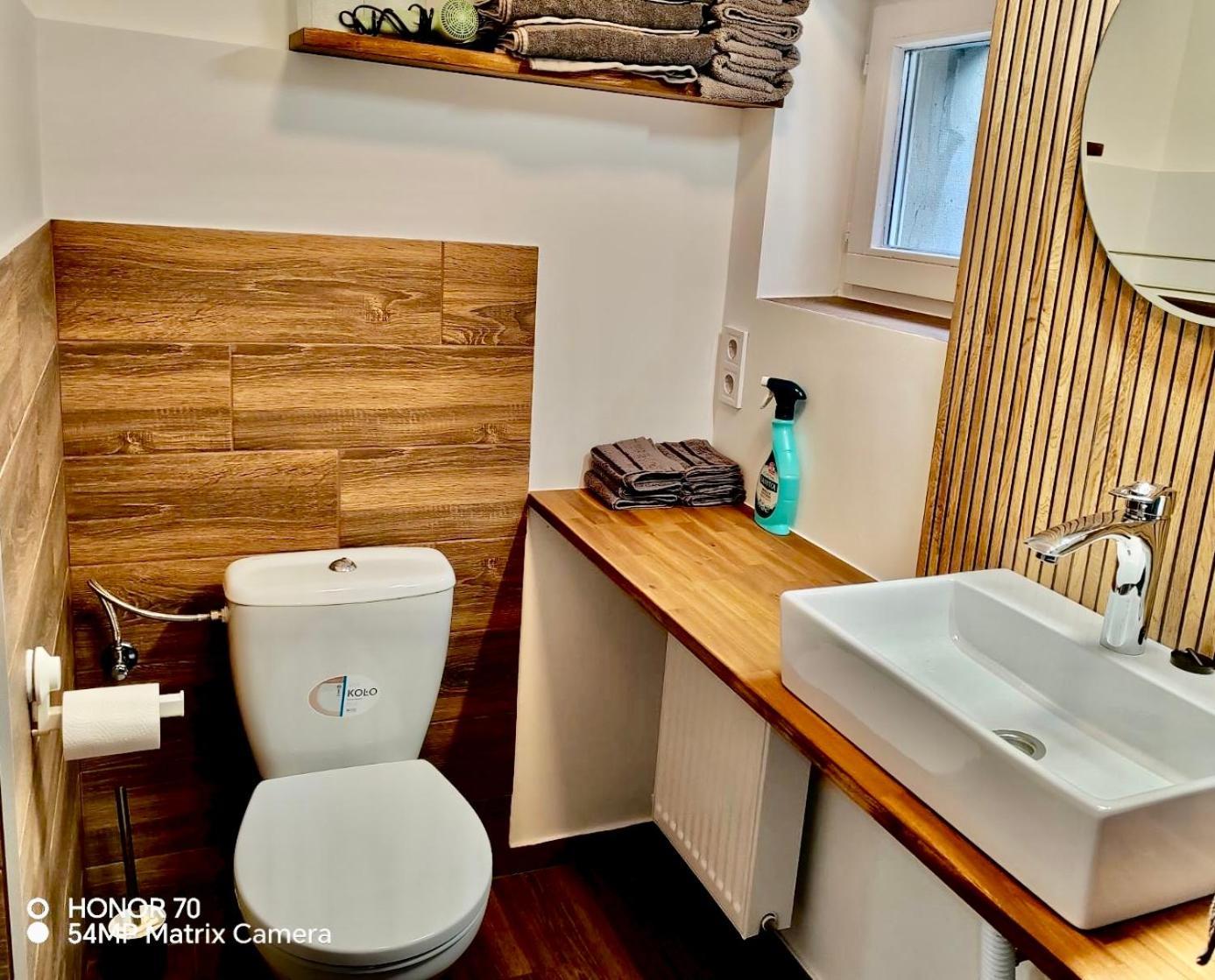 2 Rooms Retro Guesthouse In A Silent Garden Вечеш Екстериор снимка